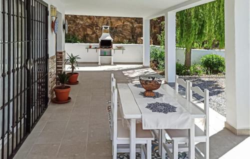 Awesome home in Torrox w/ Outdoor swimming pool WiFi and Outdoor swimming pool - image 4