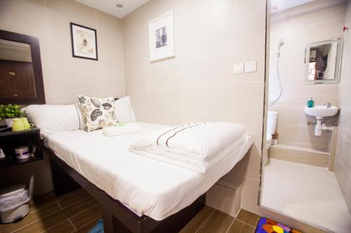 Standard Double Room room in Joyous Guest House