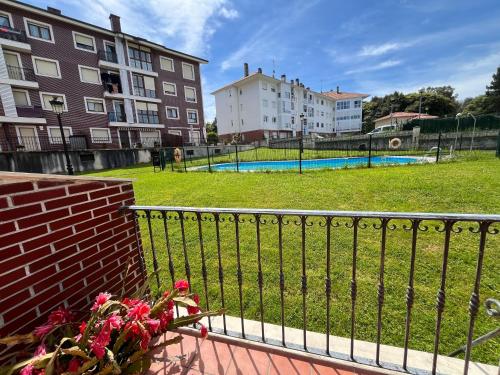 Peldbaseins, Casita con patio y piscina entre el mar y montañas (Casita con patio y piscina entre el mar y montanas) in Voto