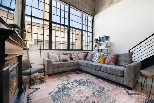 New Industrial Loft Space on River and Bike Trail in Maineville, Vereinigte Staaten von Amerika
