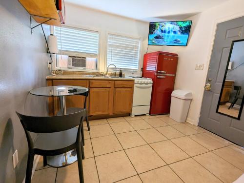 Bowser's castle - image 42