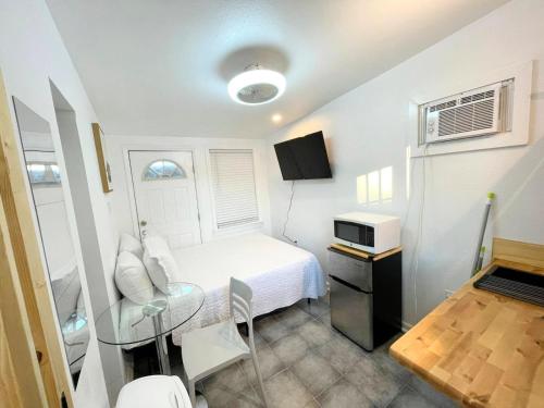 Bowser's castle - image 41