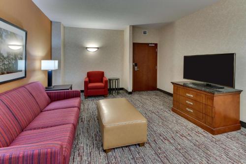 Drury Inn & Suites Meridian