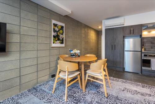 設施, Arluxia in 奧克蘭西郊