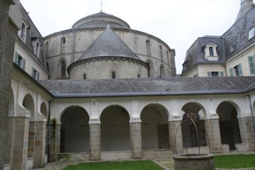 Vaatamisväärsus lähikonnas, Domaine de Kervail in Quimperle