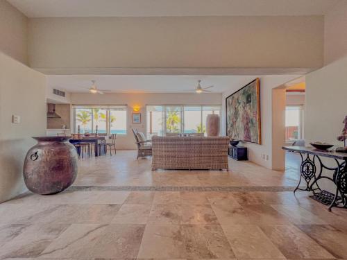 Puerta Cortes 2BR-2Ba Lux Home includes beach club & golf - Villa 8 in La Paz, Mexico