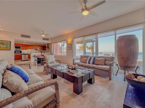 Puerta Cortes 2BR-2Ba Lux Home includes beach club & golf - Villa 8 in La Paz, Mexico