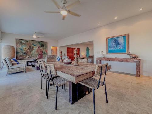 Puerta Cortes 2BR-2Ba Lux Home includes beach club & golf - Villa 8 in La Paz, Mexico