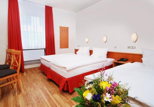 Triple Room room in Hotel Ludwig Superior