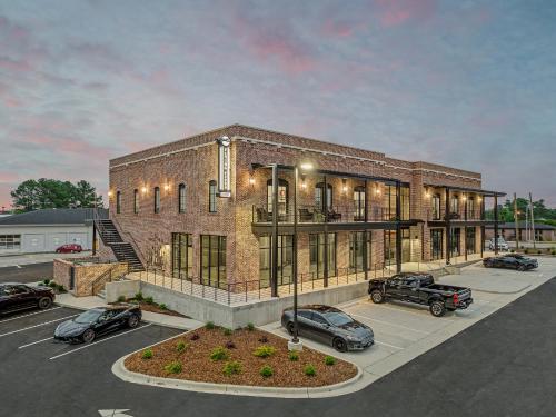 The Flying Fifty Hotel in Cullman, USA