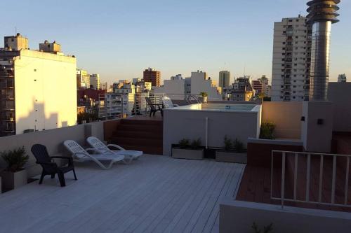 One-Bedroom Apartment image 9