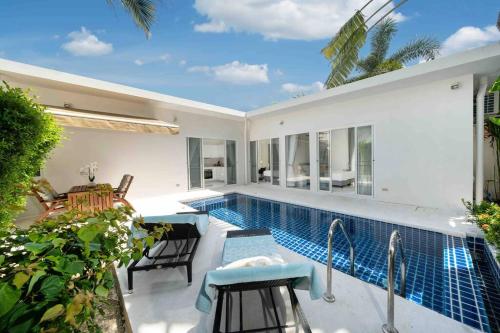 Brand New 3 Bedrooms private Pool Villa Rawai A