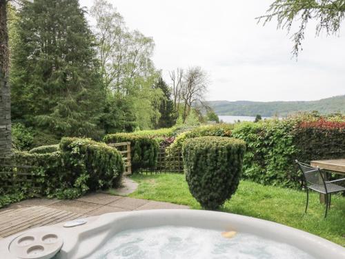 Exterior view, Lake Lodge in Bowness-on-Windermere South