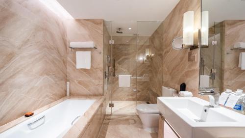 Standard Room image 10