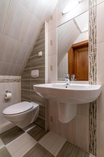 Double or Twin Room image 1