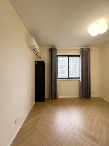 Eastern Hub - Jing'an Temple Branch 4-bedroom with 2 Balconies, Shanghai (foto 4)