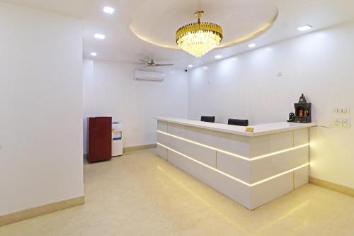 Hotel Samrat Residency Luxury At Nizamuddin Railway Station photo 5