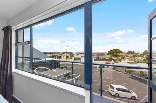 โรงแรมคอมฟอร์ต เบนเวนิว (Comfort Hotel Benvenue) in ทิมารู