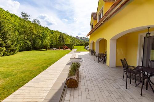 考爾摩蘭旅館 (Penzion Kormoran) in 弗拉諾夫納德迪伊