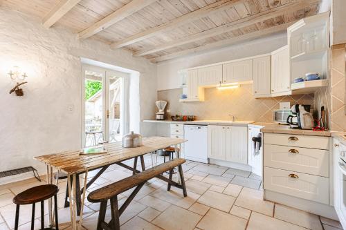 Pays de la Loire House 1005 in Saint-Laurent-de-la-Salle