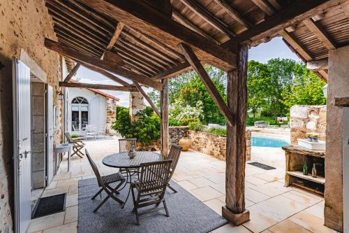 Pays de la Loire House 1005 in Saint-Laurent-de-la-Salle