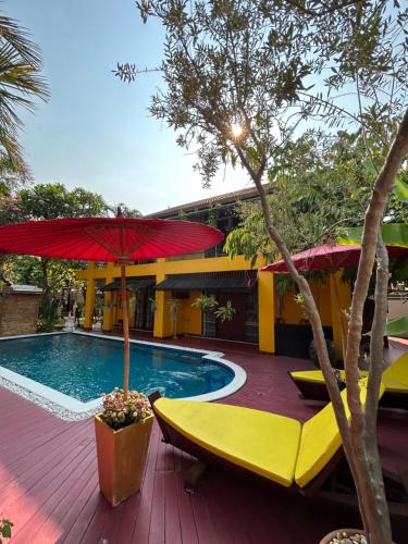Swimming pool, Olivier Boutique Homestay near Varee International School