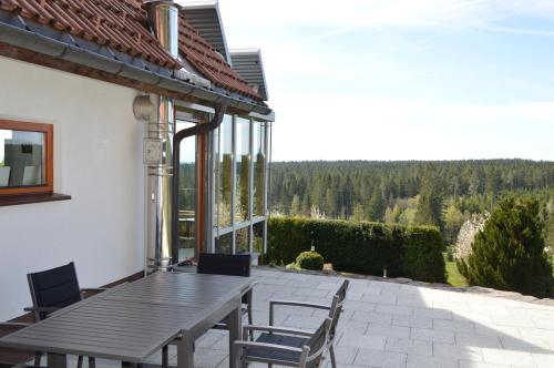 Fewo "Alpenliebe" im Haus Fritz, 3 Schlafzimmer, E-Auto-Ladestation, Eisenbach, Titisee in Eisenbach (Hochschwarzwald)