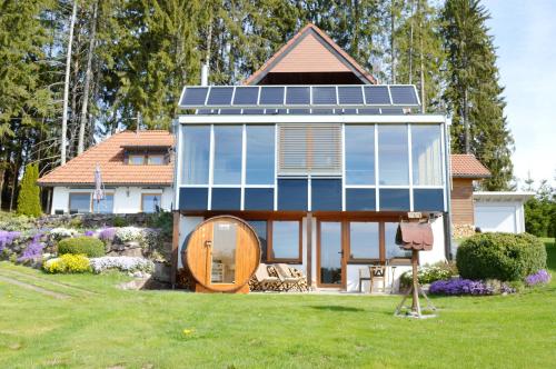 Fewo "Alpenliebe" im Haus Fritz, 3 Schlafzimmer, E-Auto-Ladestation, Eisenbach, Titisee in Eisenbach (Hochschwarzwald)