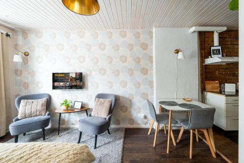 Garden Studios next to Telliskivi & Old Town, Tallinn