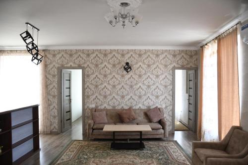 Armani Guest house in Martuni
