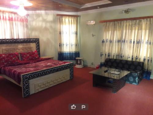 Deen Resort Motel - image 3
