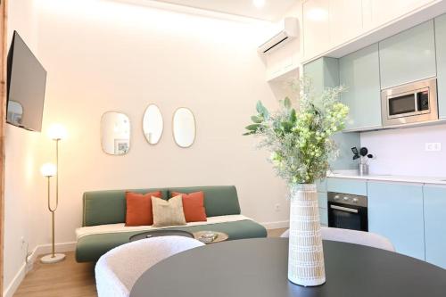 For You Rentals Céntrico y Luminoso Apartamento TEMPORAL en Madrid EST22, Мадрид