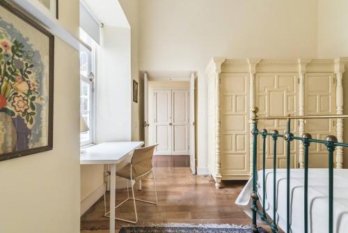 Three-Bedroom House image 7