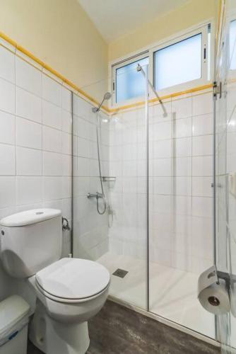 Three-Bedroom House image 1
