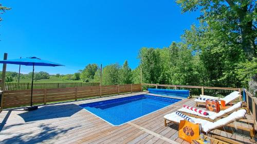 Meadow Sunrise in Bridgman, USA
