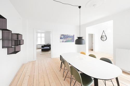 Beautiful 3-bed in top Østerbro location Beautiful 3-bed in top Østerbro location