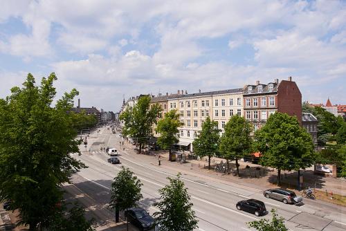 Beautiful 3-bed in top Østerbro location Beautiful 3-bed in top Østerbro location