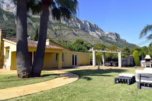 Chalet image 9