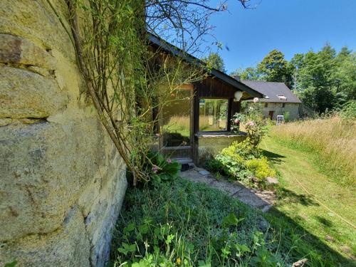 2 bedrooms, 5 beds