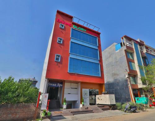 Divine Glory Hotel - Nijampur Malhaur