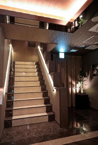 M'z HOTEL - image 3
