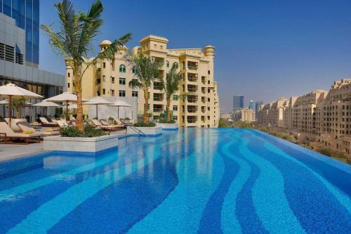 Palm Tower Luxury 1BR Sea View Suites with 5 Star Hotel Amenities, Dubai (foto 7)
