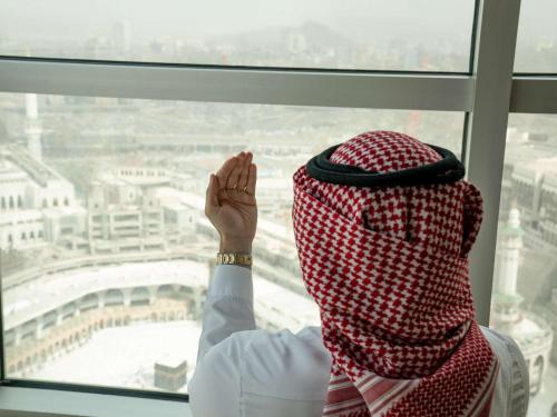 557347620 Raffles Makkah Palace