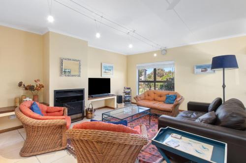 Four-Bedroom House image 10