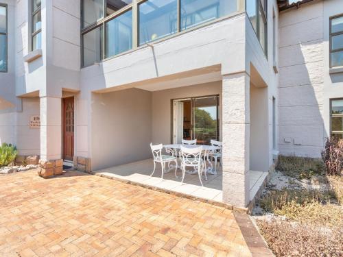 Par Excellence Villa - image 3