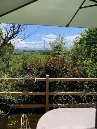Chalet La clef des champs - Vue Imprenable - Piscine in Mones