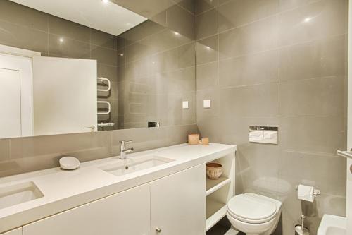 BmyGuest - Prestige Palace Apartment - image 5