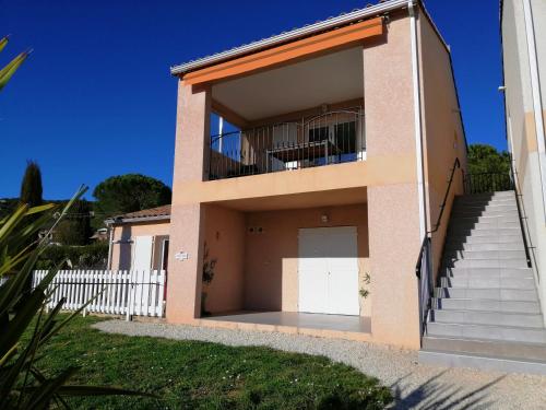 Superbe appartement dans résidence avec piscine - Location saisonnière - Saint-Martin-d'Ardèche