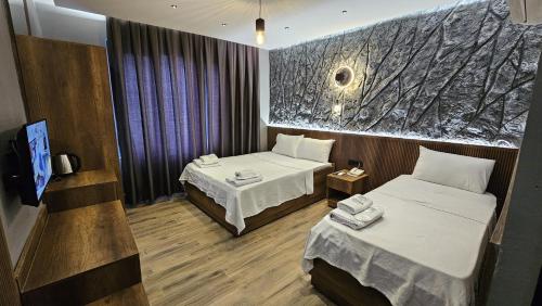 2 twin beds