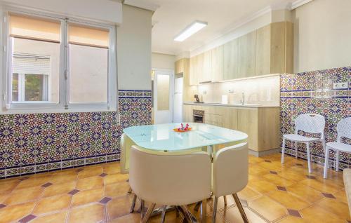 Konyha, Cozy Apartment In Orihuela With Wifi in Orihuela